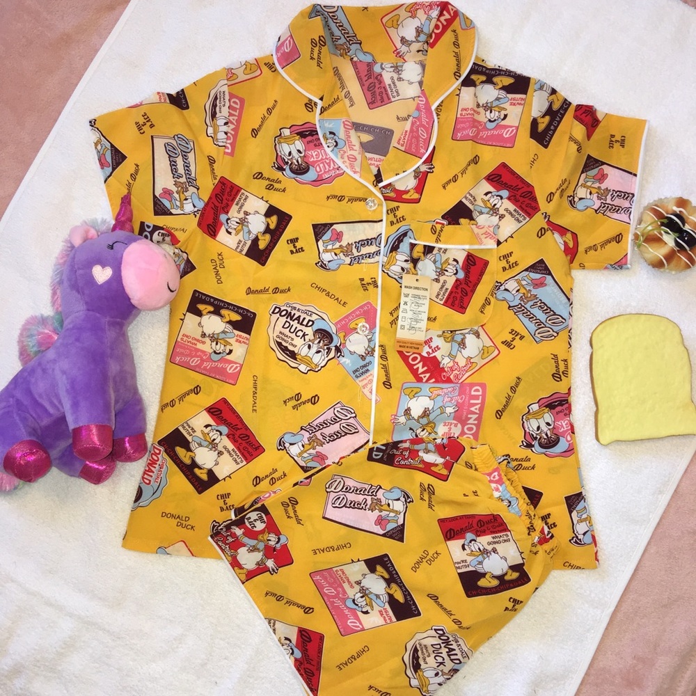 Cartoon Printed Yellow Pajamas Set